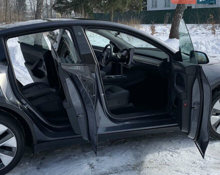 Серый Тесла Model Y, объемом двигателя 0 л и пробегом 47 тыс. км за 30500 $, фото 29 на Automoto.ua