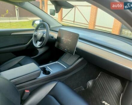 Серый Тесла Model Y, объемом двигателя 0 л и пробегом 30 тыс. км за 32350 $, фото 42 на Automoto.ua