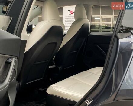 Сірий Тесла Model Y, об'ємом двигуна 0 л та пробігом 39 тис. км за 29500 $, фото 15 на Automoto.ua
