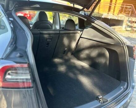 Серый Тесла Model Y, объемом двигателя 0 л и пробегом 1 тыс. км за 36000 $, фото 12 на Automoto.ua