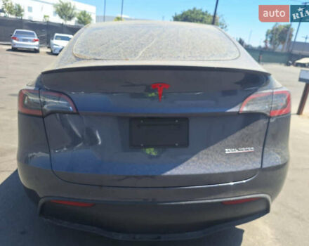 Серый Тесла Model Y, объемом двигателя 0 л и пробегом 29 тыс. км за 27500 $, фото 3 на Automoto.ua