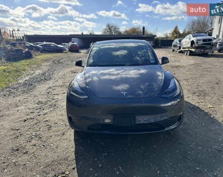 Серый Тесла Model Y, объемом двигателя 0 л и пробегом 22 тыс. км за 21900 $, фото 1 на Automoto.ua