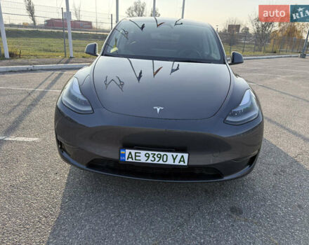 Сірий Тесла Model Y, об'ємом двигуна 0 л та пробігом 18 тис. км за 27500 $, фото 12 на Automoto.ua