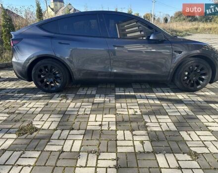Серый Тесла Model Y, объемом двигателя 0 л и пробегом 35 тыс. км за 26700 $, фото 7 на Automoto.ua