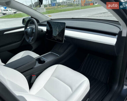 Серый Тесла Model Y, объемом двигателя 0 л и пробегом 55 тыс. км за 26900 $, фото 52 на Automoto.ua