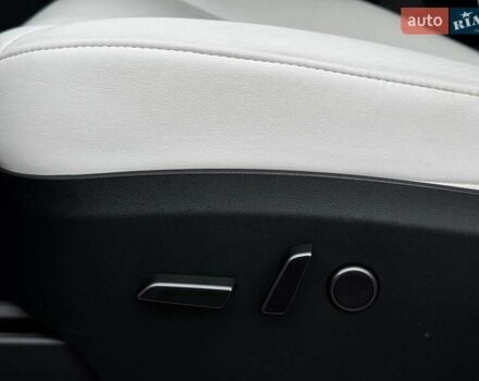 Сірий Тесла Model Y, об'ємом двигуна 0 л та пробігом 22 тис. км за 25990 $, фото 11 на Automoto.ua