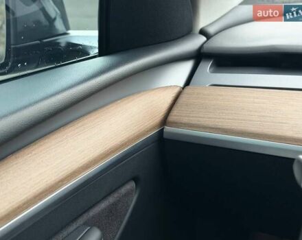 Сірий Тесла Model Y, об'ємом двигуна 0 л та пробігом 70 тис. км за 31500 $, фото 50 на Automoto.ua