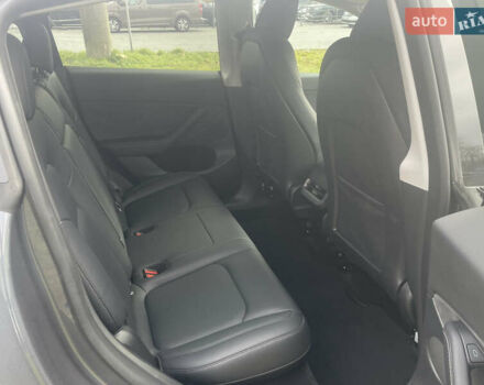 Серый Тесла Model Y, объемом двигателя 0 л и пробегом 41 тыс. км за 27300 $, фото 18 на Automoto.ua