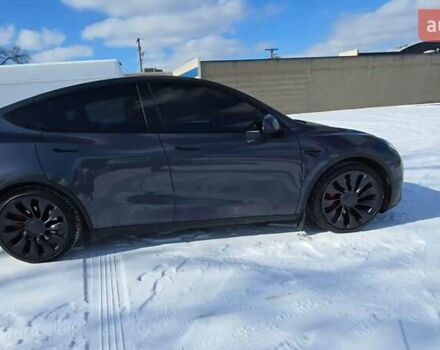 Серый Тесла Model Y, объемом двигателя 0 л и пробегом 56 тыс. км за 15500 $, фото 3 на Automoto.ua