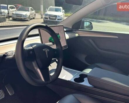 Серый Тесла Model Y, объемом двигателя 0 л и пробегом 39 тыс. км за 30500 $, фото 8 на Automoto.ua