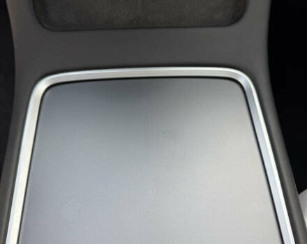 Сірий Тесла Model Y, об'ємом двигуна 0 л та пробігом 28 тис. км за 27900 $, фото 59 на Automoto.ua