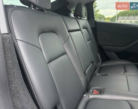 Серый Тесла Model Y, объемом двигателя 0 л и пробегом 17 тыс. км за 35999 $, фото 73 на Automoto.ua