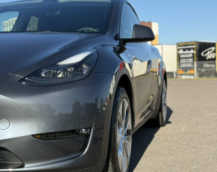 Серый Тесла Model Y, объемом двигателя 0 л и пробегом 46 тыс. км за 28300 $, фото 4 на Automoto.ua