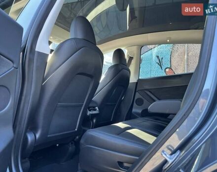 Тесла Model Y 2023 у Луцьку на Automoto.ua Сірий Тесла Model Y, об'ємом двигуна 0 л та пробігом 40 тис. км за 27900 $, фото 8 на Automoto.ua