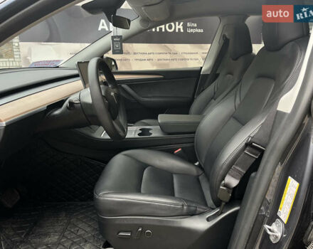 Серый Тесла Model Y, объемом двигателя 0 л и пробегом 10 тыс. км за 41000 $, фото 11 на Automoto.ua