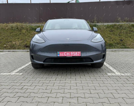 Серый Тесла Model Y, объемом двигателя 0 л и пробегом 64 тыс. км за 27300 $, фото 5 на Automoto.ua