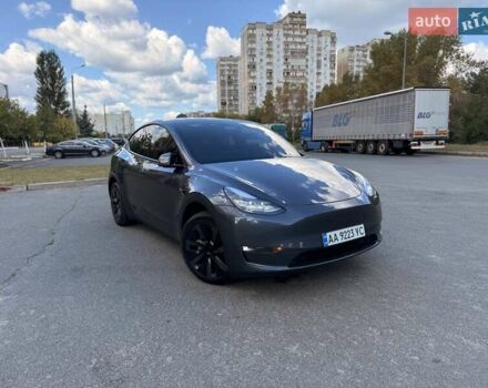 Серый Тесла Model Y, объемом двигателя 0 л и пробегом 68 тыс. км за 28500 $, фото 2 на Automoto.ua
