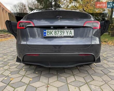 Тесла Model Y 2023 в Ровно на Automoto.ua Серый Тесла Model Y, объемом двигателя 0 л и пробегом 30 тыс. км за 30000 $, фото 59 на Automoto.ua