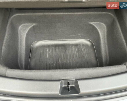 Сірий Тесла Model Y, об'ємом двигуна 0 л та пробігом 9 тис. км за 28500 $, фото 45 на Automoto.ua