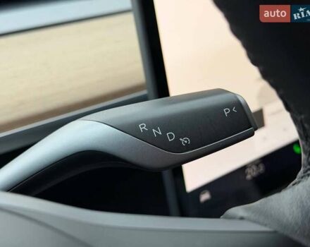 Сірий Тесла Model Y, об'ємом двигуна 0 л та пробігом 70 тис. км за 31500 $, фото 48 на Automoto.ua