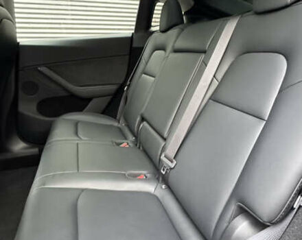Серый Тесла Model Y, объемом двигателя 0 л и пробегом 22 тыс. км за 33000 $, фото 16 на Automoto.ua