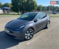 Серый Тесла Model Y, объемом двигателя 0 л и пробегом 24 тыс. км за 30999 $, фото 2 на Automoto.ua