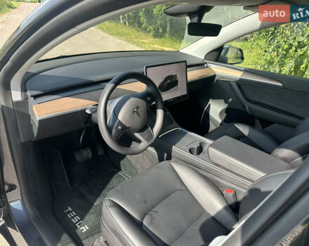 Сірий Тесла Model Y, об'ємом двигуна 0 л та пробігом 32 тис. км за 24700 $, фото 15 на Automoto.ua