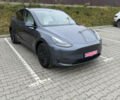 Серый Тесла Model Y, объемом двигателя 0 л и пробегом 64 тыс. км за 27300 $, фото 3 на Automoto.ua