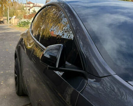 Серый Тесла Model Y, объемом двигателя 0 л и пробегом 25 тыс. км за 30500 $, фото 4 на Automoto.ua