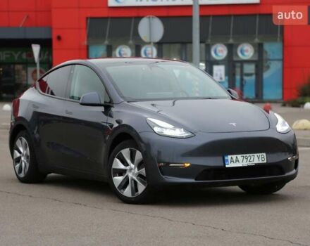 Серый Тесла Model Y, объемом двигателя 0 л и пробегом 50 тыс. км за 33900 $, фото 27 на Automoto.ua