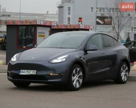 Серый Тесла Model Y, объемом двигателя 0 л и пробегом 50 тыс. км за 33900 $, фото 26 на Automoto.ua