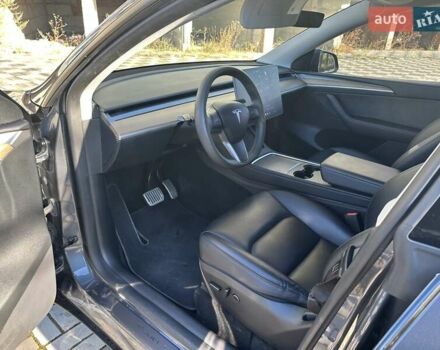 Серый Тесла Model Y, объемом двигателя 0 л и пробегом 35 тыс. км за 26700 $, фото 12 на Automoto.ua