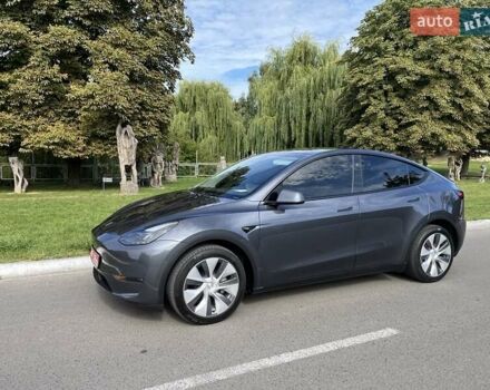 Серый Тесла Model Y, объемом двигателя 0 л и пробегом 28 тыс. км за 27900 $, фото 63 на Automoto.ua