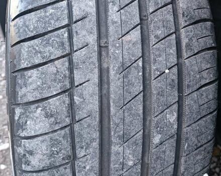 Серый Тесла Model Y, объемом двигателя 0 л и пробегом 43 тыс. км за 33333 $, фото 16 на Automoto.ua