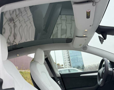 Серый Тесла Model Y, объемом двигателя 0 л и пробегом 64 тыс. км за 27300 $, фото 19 на Automoto.ua