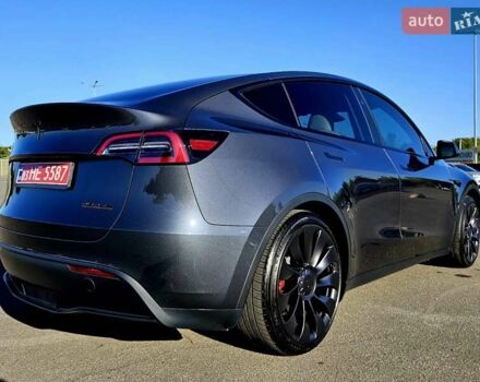 Серый Тесла Model Y, объемом двигателя 0 л и пробегом 29 тыс. км за 27900 $, фото 13 на Automoto.ua