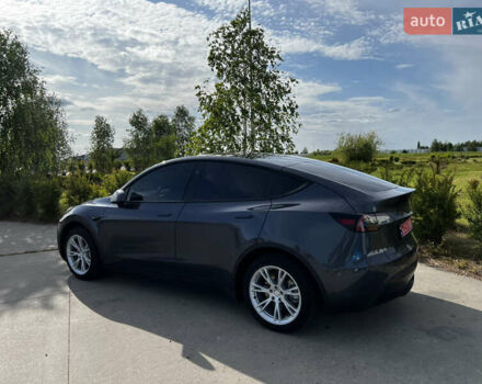 Серый Тесла Model Y, объемом двигателя 0 л и пробегом 19 тыс. км за 28500 $, фото 2 на Automoto.ua