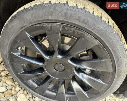 Сірий Тесла Model Y, об'ємом двигуна 0 л та пробігом 28 тис. км за 27900 $, фото 66 на Automoto.ua