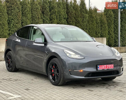 Сірий Тесла Model Y, об'ємом двигуна 0 л та пробігом 26 тис. км за 25999 $, фото 2 на Automoto.ua
