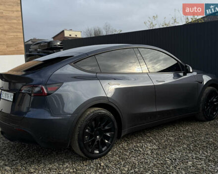 Сірий Тесла Model Y, об'ємом двигуна 0 л та пробігом 28 тис. км за 27900 $, фото 23 на Automoto.ua