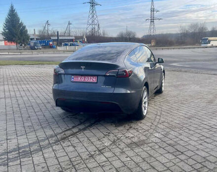 Серый Тесла Model Y, объемом двигателя 0 л и пробегом 20 тыс. км за 25500 $, фото 9 на Automoto.ua