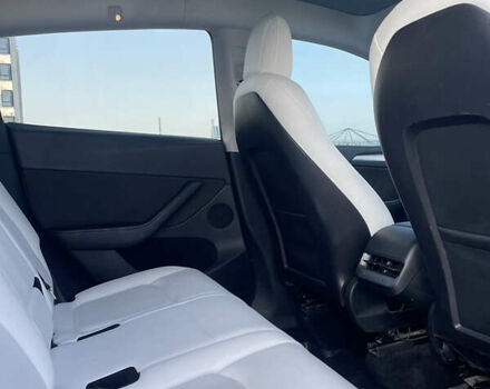Сірий Тесла Model Y, об'ємом двигуна 0 л та пробігом 43 тис. км за 28500 $, фото 39 на Automoto.ua