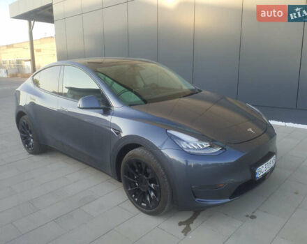 Серый Тесла Model Y, объемом двигателя 0 л и пробегом 10 тыс. км за 32700 $, фото 1 на Automoto.ua
