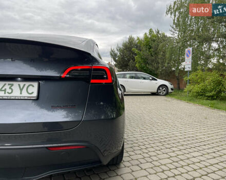 Серый Тесла Model Y, объемом двигателя 0 л и пробегом 19 тыс. км за 33700 $, фото 3 на Automoto.ua