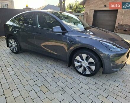 Серый Тесла Model Y, объемом двигателя 0 л и пробегом 29 тыс. км за 33500 $, фото 5 на Automoto.ua
