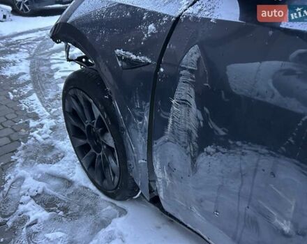 Серый Тесла Model Y, объемом двигателя 0 л и пробегом 26 тыс. км за 18900 $, фото 5 на Automoto.ua