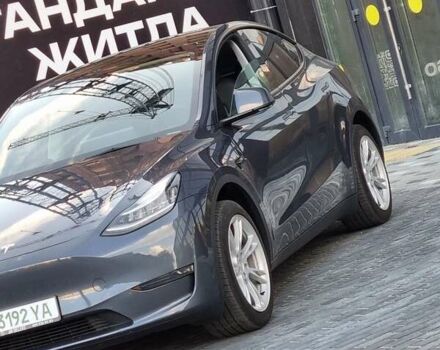 Серый Тесла Model Y, объемом двигателя 0 л и пробегом 28 тыс. км за 34999 $, фото 12 на Automoto.ua