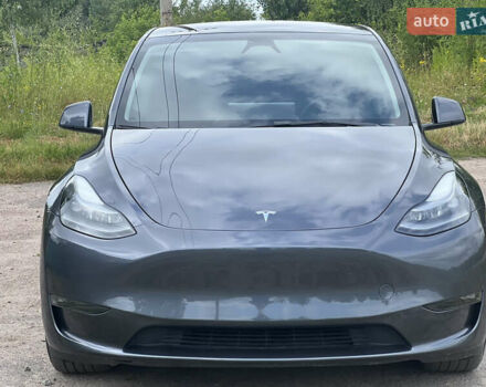 Серый Тесла Model Y, объемом двигателя 0 л и пробегом 40 тыс. км за 29990 $, фото 5 на Automoto.ua