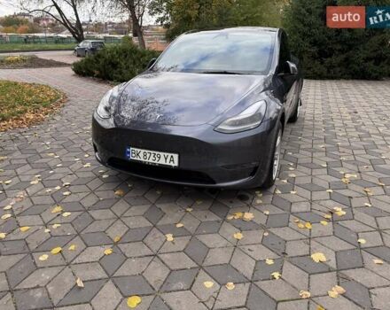 Тесла Model Y 2023 в Ровно на Automoto.ua Серый Тесла Model Y, объемом двигателя 0 л и пробегом 30 тыс. км за 30000 $, фото 4 на Automoto.ua