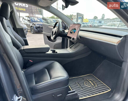 Серый Тесла Model Y, объемом двигателя 0 л и пробегом 46 тыс. км за 29900 $, фото 21 на Automoto.ua